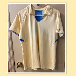 Women’s Under Armour Heat Gear Shirt - Size Large